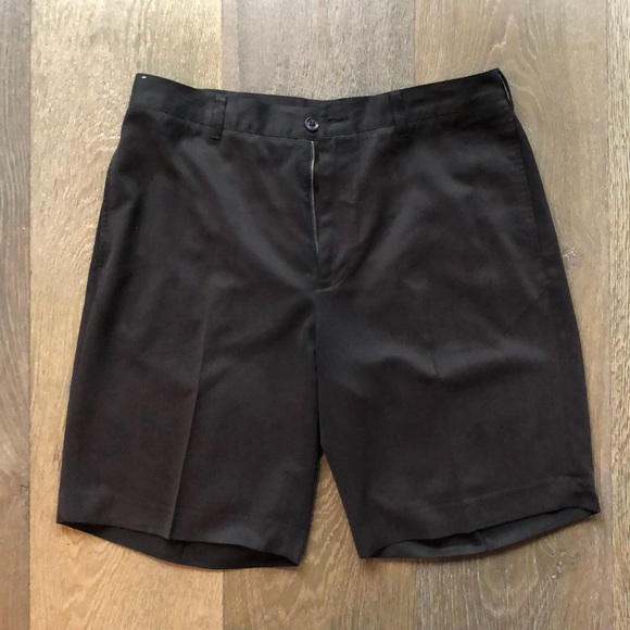 Men’s Izod Shorts - Picture 2 of 7